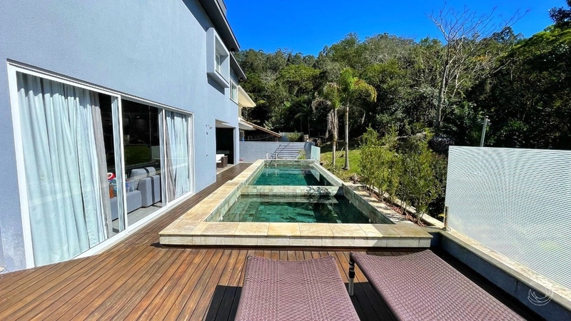 Casa em Santo Antônio de Lisboa com 3 dormitórios 3 suítes e 4 vgs: 27ª foto da galeria de imagens do imóvel