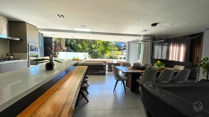 Casa em Santo Antônio de Lisboa com 3 dormitórios 3 suítes e 4 vgs: 3ª foto da galeria de imagens do imóvel