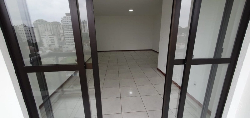 Lindo Apartamento na Agronômica com 3 dormitórios 1 suíte e 1 vaga: 3ª foto da galeria de imagens do imóvel