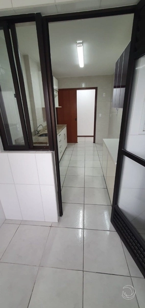 Lindo Apartamento na Agronômica com 3 dormitórios 1 suíte e 1 vaga: 8ª foto da galeria de imagens do imóvel