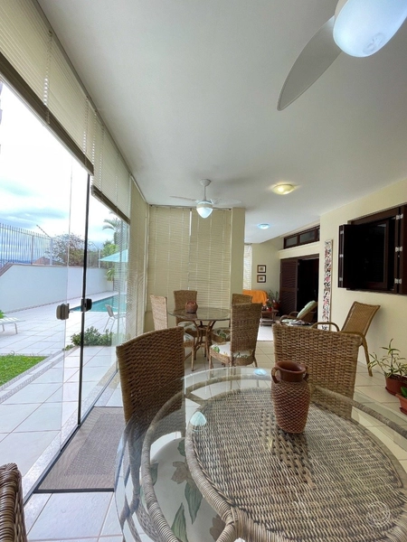 Casa no Itaguaçu a venda com 3 dormitórios 1 suíte e 2 vagas: 21ª foto da galeria de imagens do imóvel