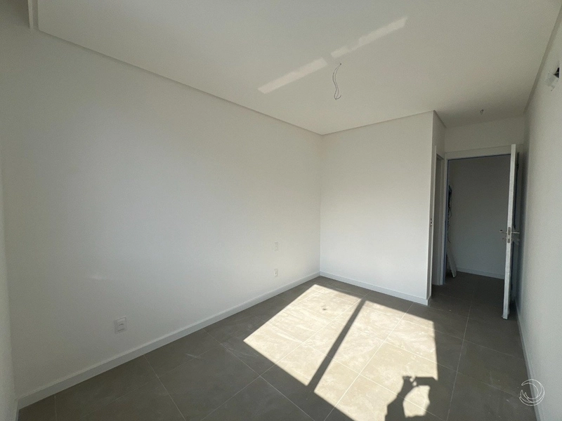 Apartamento em Coqueiros novo com 2 dormitórios 1 suíte e 1 vaga: 9ª foto da galeria de imagens do imóvel