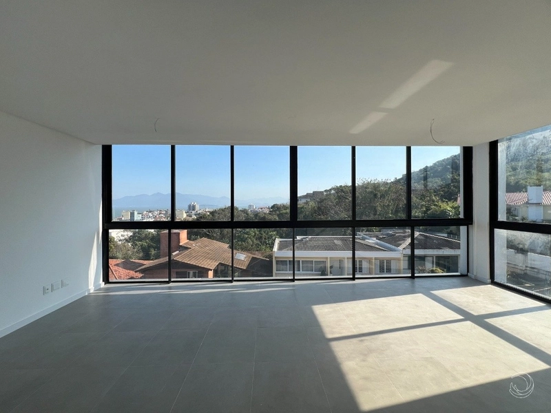 Apartamento em Coqueiros novo com 2 dormitórios 1 suíte e 1 vaga: 1ª foto da galeria de imagens do imóvel