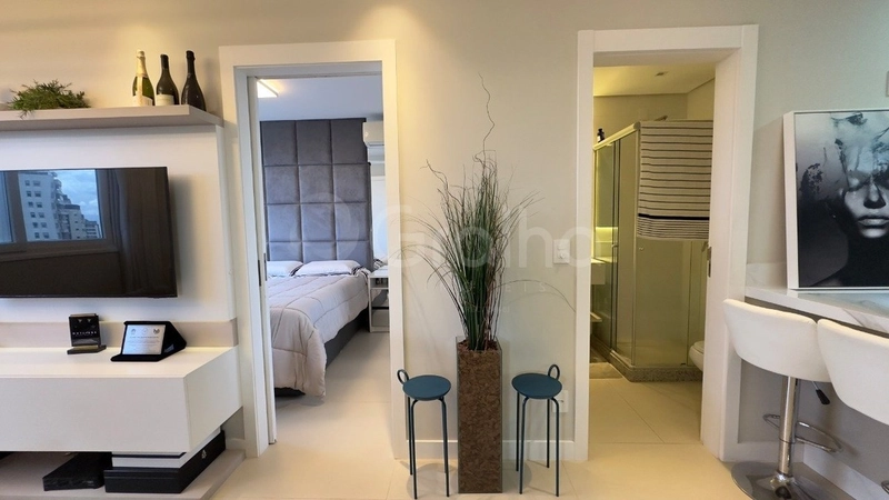 Estúdio no Centro mobiliado com 41 m² - 1 vaga de garagem: 3ª foto da galeria de imagens do imóvel