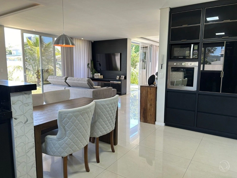 Casa residencial em condomínio fechado com 4 suítes no Campeche: 8ª foto da galeria de imagens do imóvel