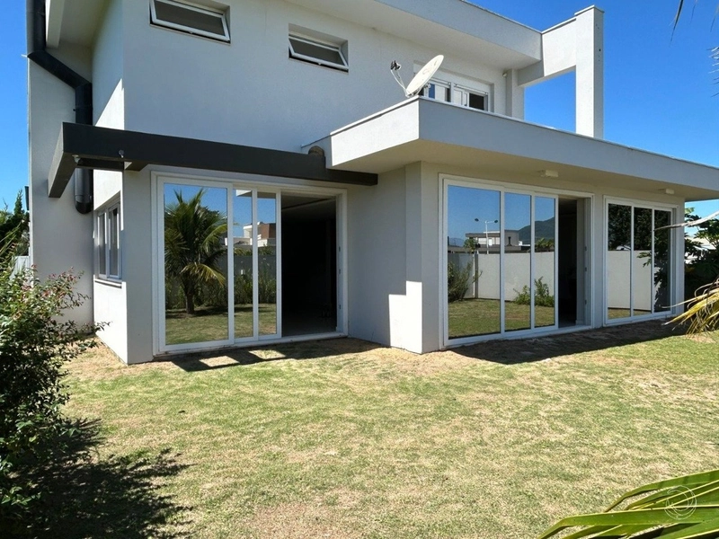 Casa residencial em condomínio fechado com 4 suítes no Campeche: 1ª foto da galeria de imagens do imóvel