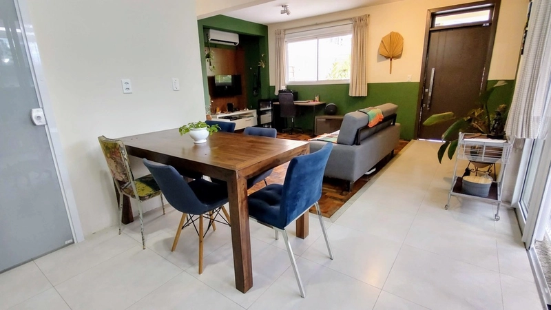 Casa no Centro com 3 dormitórios 1 suíte e 3 vagas - 115 m²: 3ª foto da galeria de imagens do imóvel
