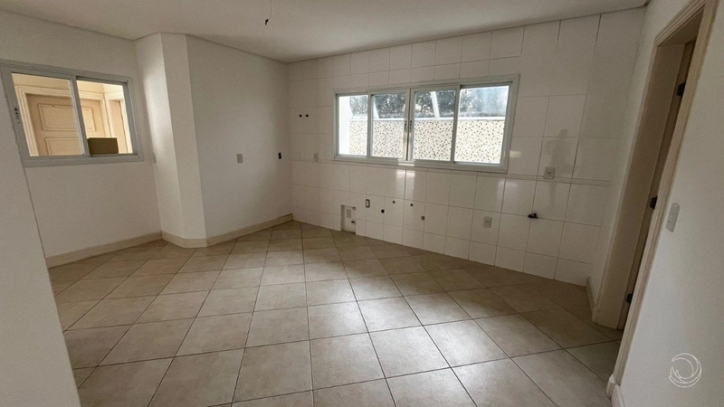 Casa em Jurerê Internacional com 04 dormitórios, sendo 04 suítes: 10ª foto da galeria de imagens do imóvel