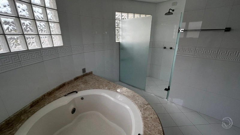 Casa em Jurerê Internacional com 04 dormitórios, sendo 04 suítes: 24ª foto da galeria de imagens do imóvel