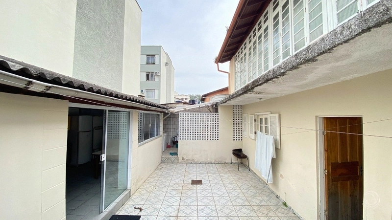Casa na Trindade com 10 dormitórios 1 suíte e 4 vagas: 9ª foto da galeria de imagens do imóvel