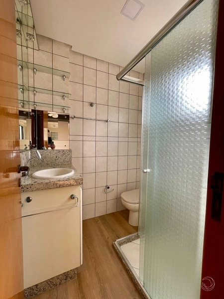 Apartamento em Coqueiros com 2 dormitórios 1 suíte e 2 vagas: 10ª foto da galeria de imagens do imóvel