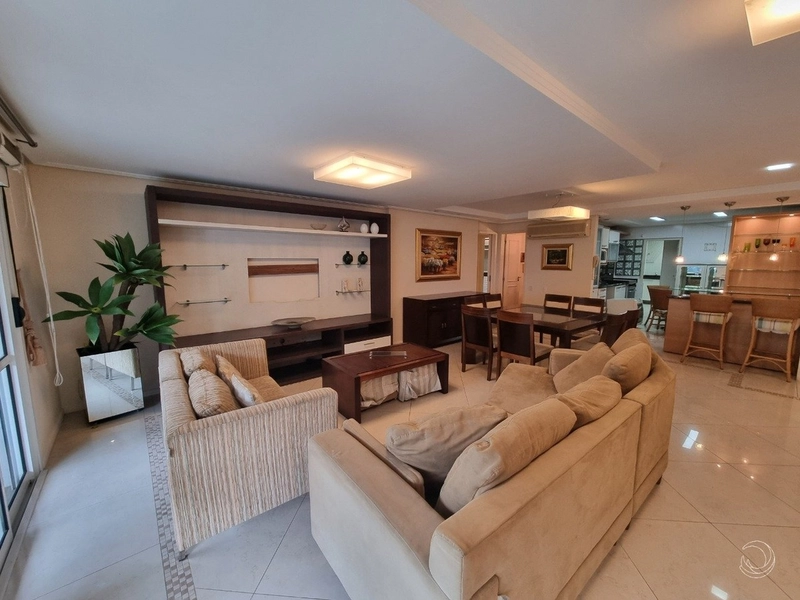 Apartamento na Beira Mar com 3 suítes e 1 vaga de garagem: 1ª foto da galeria de imagens do imóvel