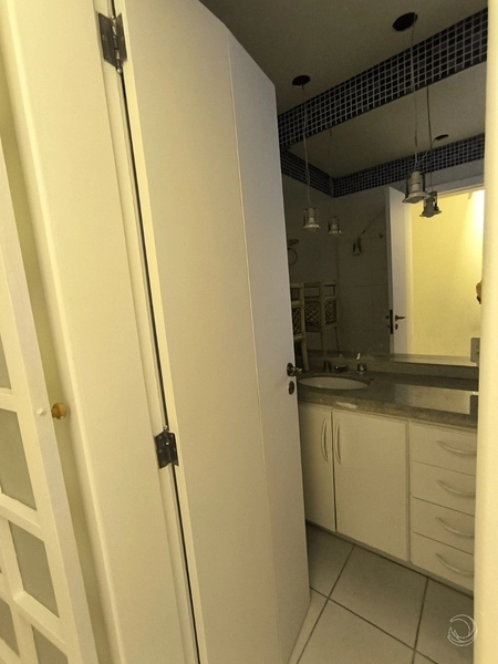 Apartamento na Beira Mar mobiliado com 1 dormitórios e 1 vaga: 26ª foto da galeria de imagens do imóvel