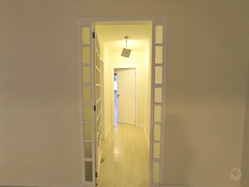 Apartamento na Beira Mar mobiliado com 1 dormitórios e 1 vaga: 18ª foto da galeria de imagens do imóvel