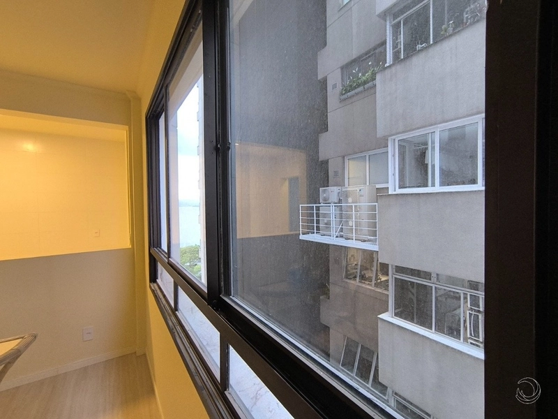Apartamento na Beira Mar mobiliado com 1 dormitórios e 1 vaga: 17ª foto da galeria de imagens do imóvel