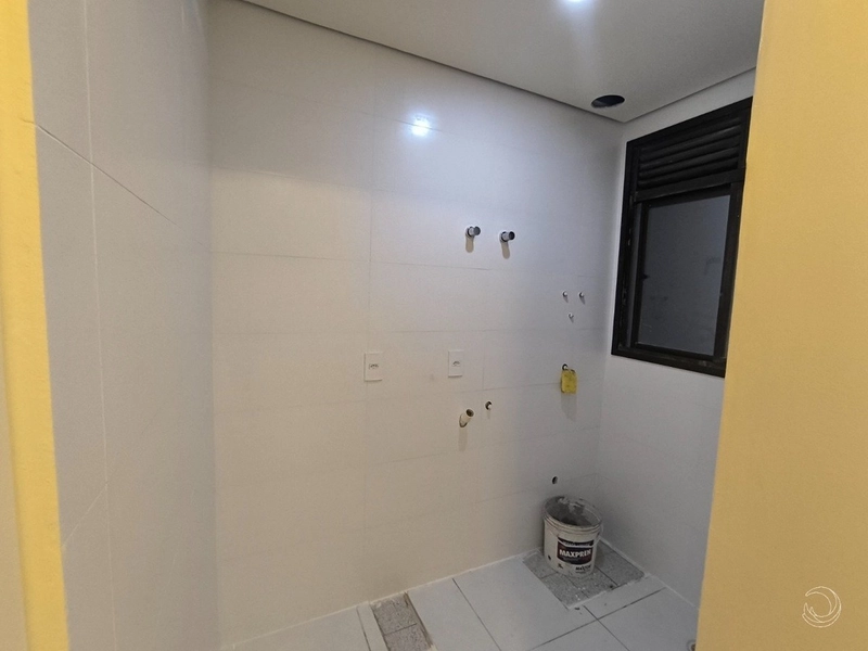 Apartamento na Beira Mar mobiliado com 1 dormitórios e 1 vaga: 12ª foto da galeria de imagens do imóvel