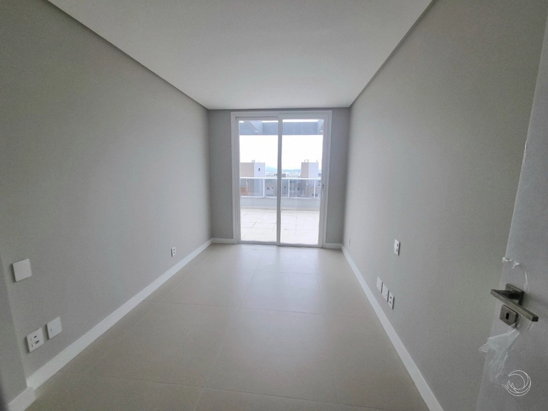 Apartamento no Centro com 3 dormitórios 1 suíte e 2 vagas de garagem: 8ª foto da galeria de imagens do imóvel