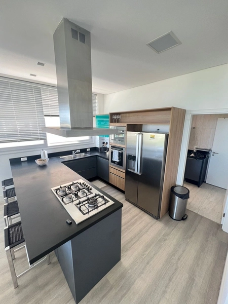 Lindo Apartamento no Campeche com 3 suítes e 2 vagas - 188m²: 2ª foto da galeria de imagens do imóvel