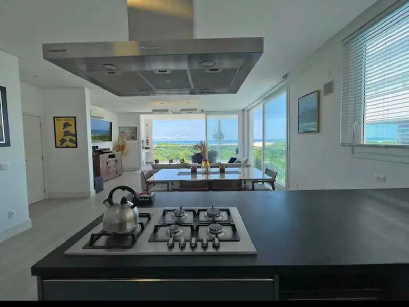 Lindo Apartamento no Campeche com 3 suítes e 2 vagas - 188m²: 3ª foto da galeria de imagens do imóvel