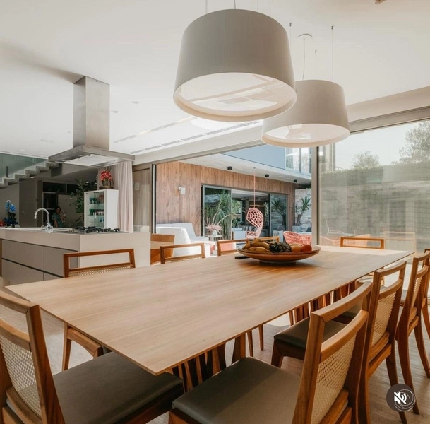 Linda Casa em Cacupé em Condomínio fechado com 4 suítes - 488 m²: 17ª foto da galeria de imagens do imóvel