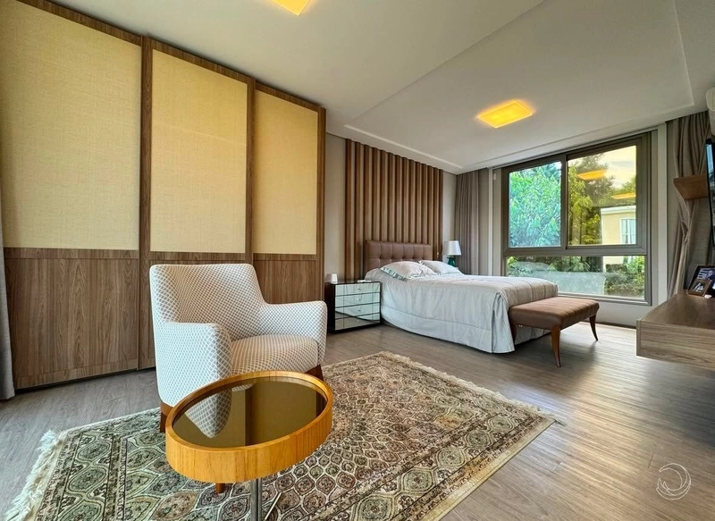 Linda Casa em Cacupé em Condomínio fechado com 4 suítes - 488 m²: 8ª foto da galeria de imagens do imóvel