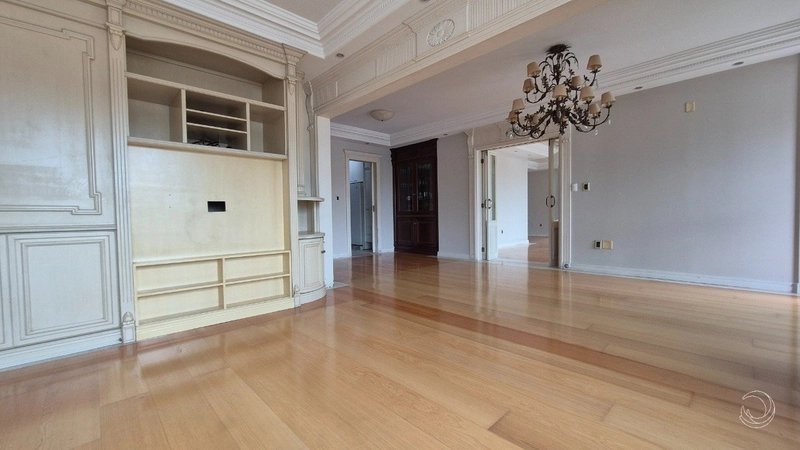 Apartamento no centro com 3 dormitórios 2 suítes e 2 vagas - 215 m²: 7ª foto da galeria de imagens do imóvel
