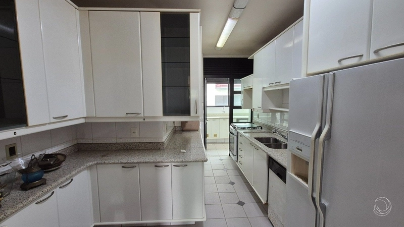 Apartamento no centro com 3 dormitórios 2 suítes e 2 vagas - 215 m²: 13ª foto da galeria de imagens do imóvel