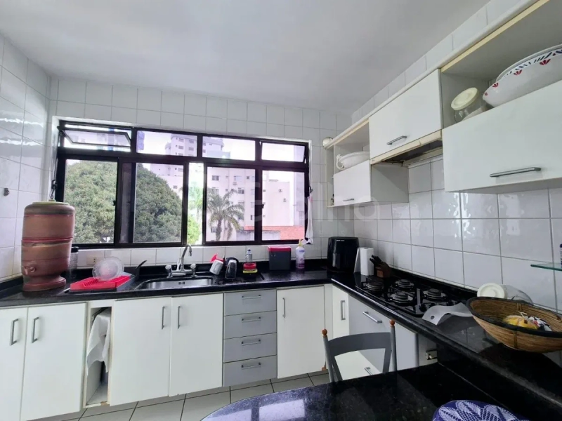 Apartamento na Agronômica com 3 dormitórios, sendo 1 suíte e 2 vagas: 15ª foto da galeria de imagens do imóvel