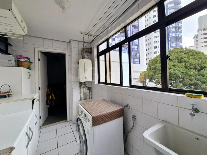 Apartamento na Agronômica com 3 dormitórios, sendo 1 suíte e 2 vagas: 14ª foto da galeria de imagens do imóvel