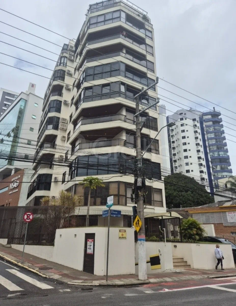 Apartamento na Agronômica com 3 dormitórios, sendo 1 suíte e 2 vagas: 33ª foto da galeria de imagens do imóvel