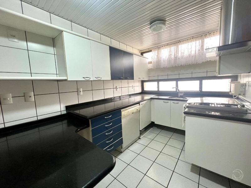 Apartamento na agronômica com 3 dormitórios, sendo 1 suíte e 2 vagas: 27ª foto da galeria de imagens do imóvel