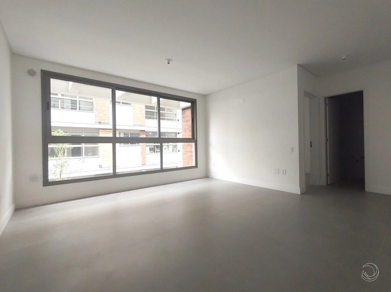 Apartamento no Estreito com 1 dormitório e 1 vaga: 2ª foto da galeria de imagens do imóvel