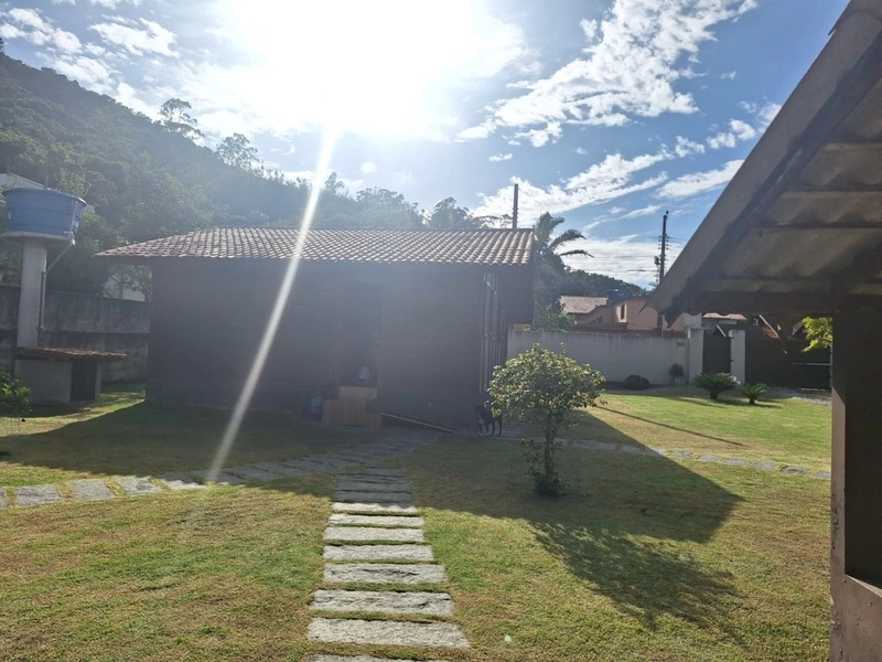 Terreno à venda no Bairro Sambaqui com Área de 720m²: 8ª foto da galeria de imagens do imóvel