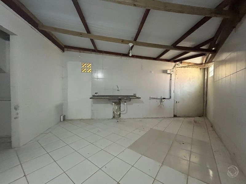 Casa comercial localizada em Córrego Grande com 433m²: 17ª foto da galeria de imagens do imóvel