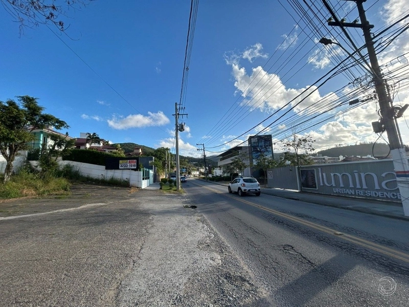 Casa comercial localizada em Córrego Grande com 433m²: 10ª foto da galeria de imagens do imóvel