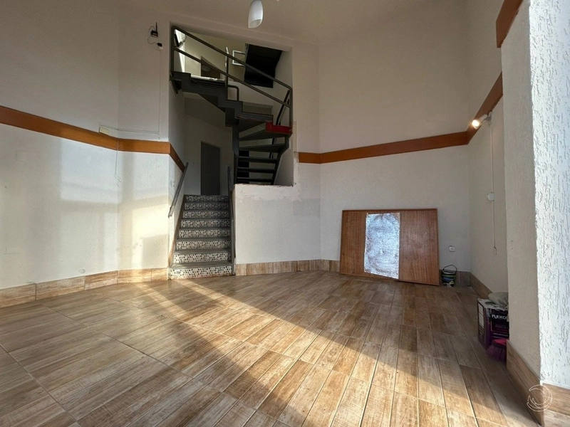 Casa comercial localizada em Córrego Grande com 433m²: 4ª foto da galeria de imagens do imóvel