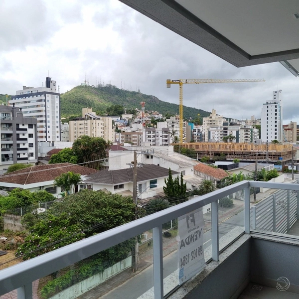 Apartamento na Trindade com 2 dormitórios 1 suíte e 1 vaga: 3ª foto da galeria de imagens do imóvel