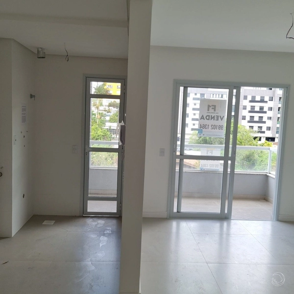 Apartamento na Trindade com 2 dormitórios 1 suíte e 1 vaga: 2ª foto da galeria de imagens do imóvel