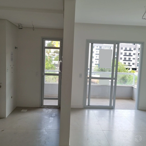Apartamento na Trindade com 2 dormitórios 1 suíte e 1 vaga: 3ª foto da galeria de imagens do imóvel