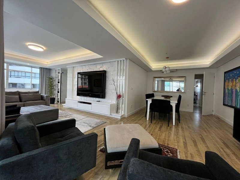 Apartamento no Centro com 3 dormitórios, sendo 1 suíte 2 vagas: 1ª foto da galeria de imagens do imóvel