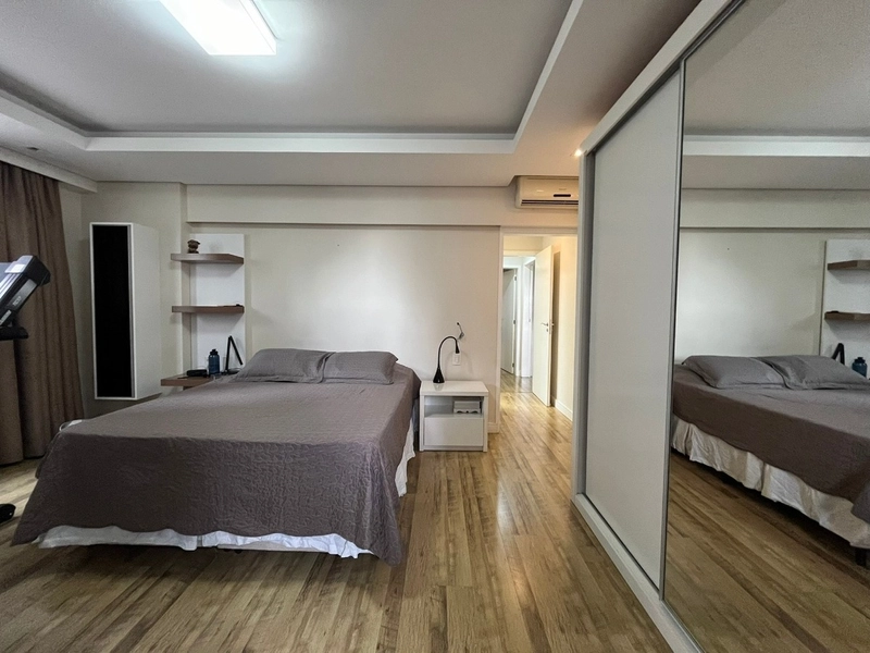 Apartamento no Centro com 3 dormitórios, sendo 1 suíte 2 vagas: 18ª foto da galeria de imagens do imóvel