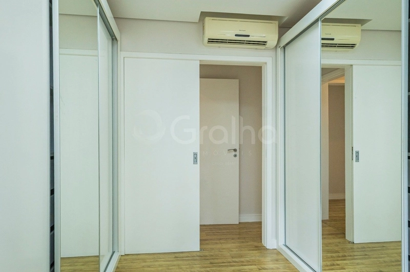 Apartamento no Centro com 3 dormitórios, sendo 1 suíte  2 vagas: 18ª foto da galeria de imagens do imóvel