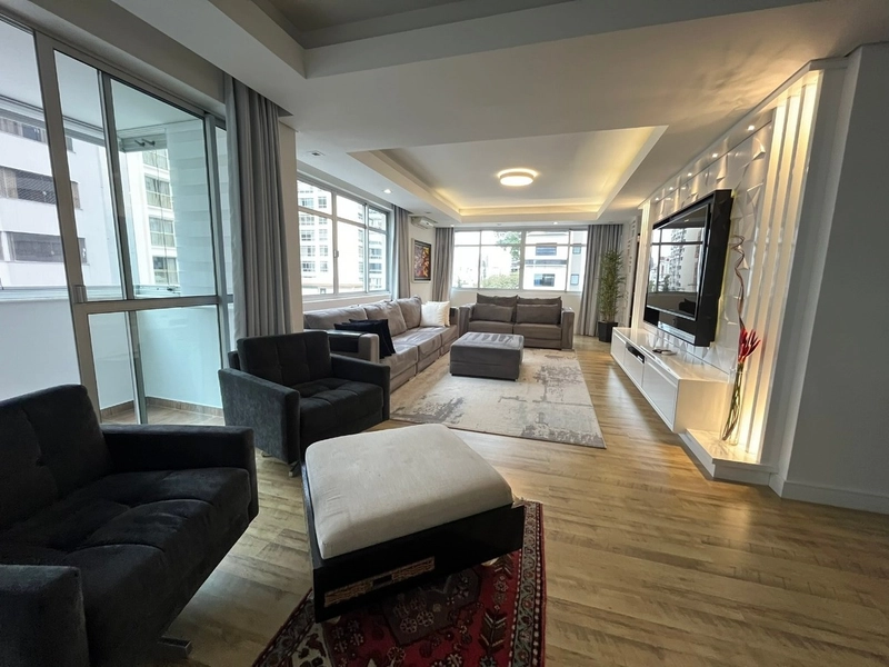Apartamento no Centro com 3 dormitórios, sendo 1 suíte 2 vagas: 15ª foto da galeria de imagens do imóvel