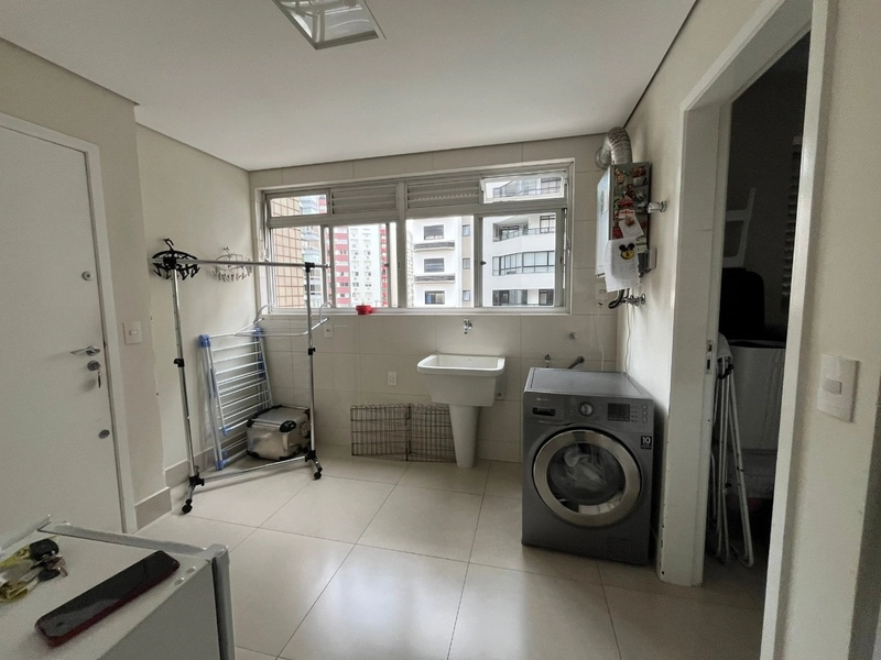 Apartamento no Centro com 3 dormitórios, sendo 1 suíte 2 vagas: 5ª foto da galeria de imagens do imóvel