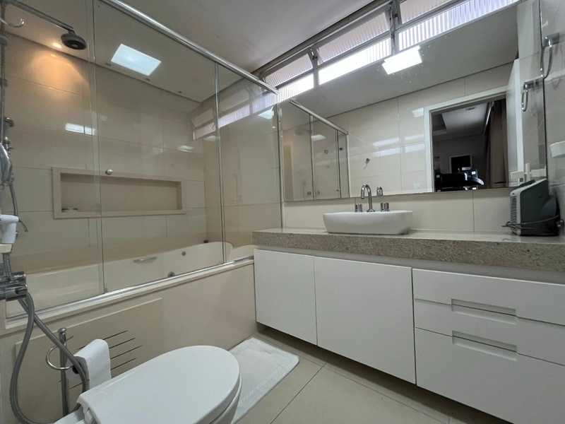 Apartamento no Centro com 3 dormitórios, sendo 1 suíte 2 vagas: 21ª foto da galeria de imagens do imóvel