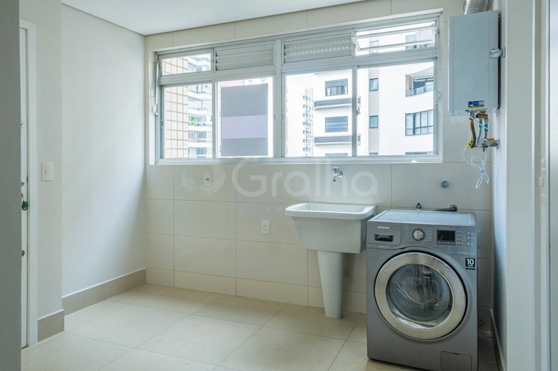 Apartamento no Centro com 3 dormitórios, sendo 1 suíte  2 vagas: 11ª foto da galeria de imagens do imóvel