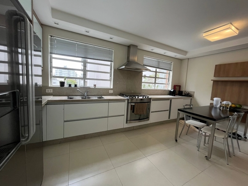 Apartamento no Centro com 3 dormitórios, sendo 1 suíte 2 vagas: 9ª foto da galeria de imagens do imóvel