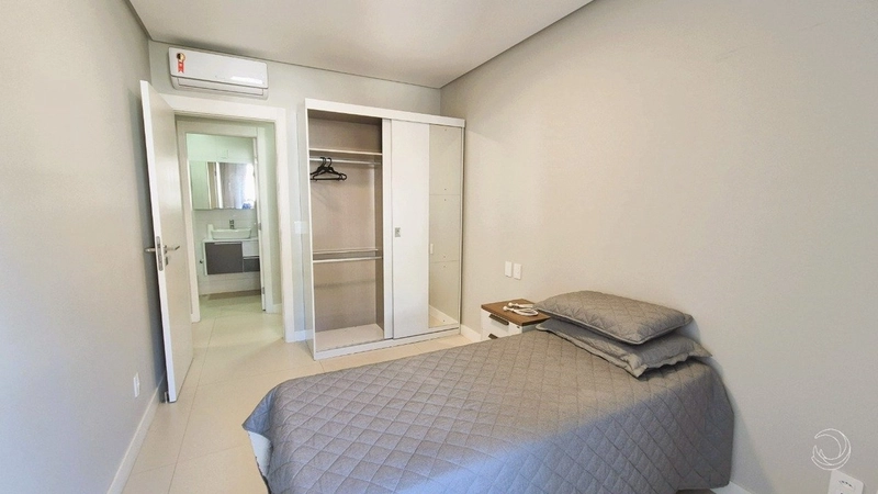 Apartamento no Centro mobiliado com 2 dormitórios 1 suíte e 1 vaga: 10ª foto da galeria de imagens do imóvel