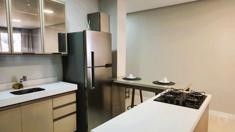 Apartamento no Centro mobiliado com 2 dormitórios 1 suíte e 1 vaga: 4ª foto da galeria de imagens do imóvel