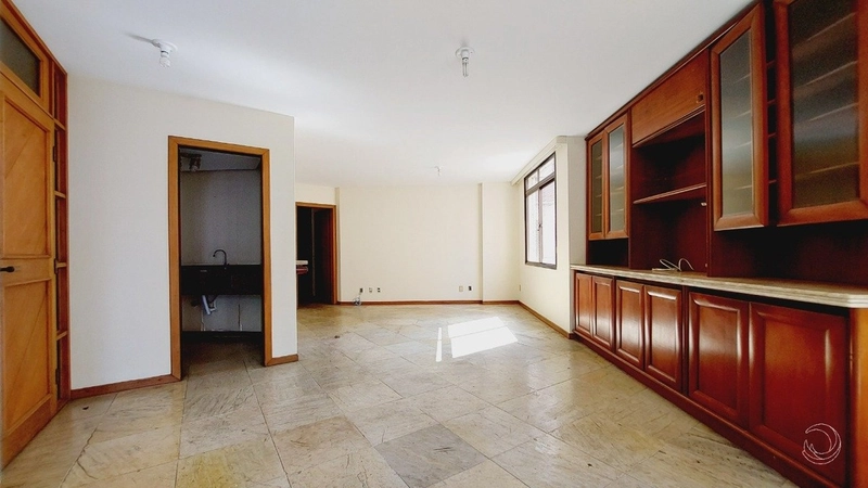 Apartamento no Centro com 4 dormitórios, sendo 2 suítes com 2 vagas: 11ª foto da galeria de imagens do imóvel
